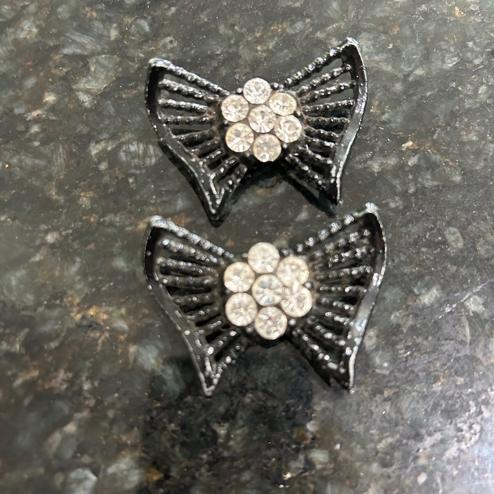 Vintage Tip Toe metal bow shoe clips with rhinestone centers